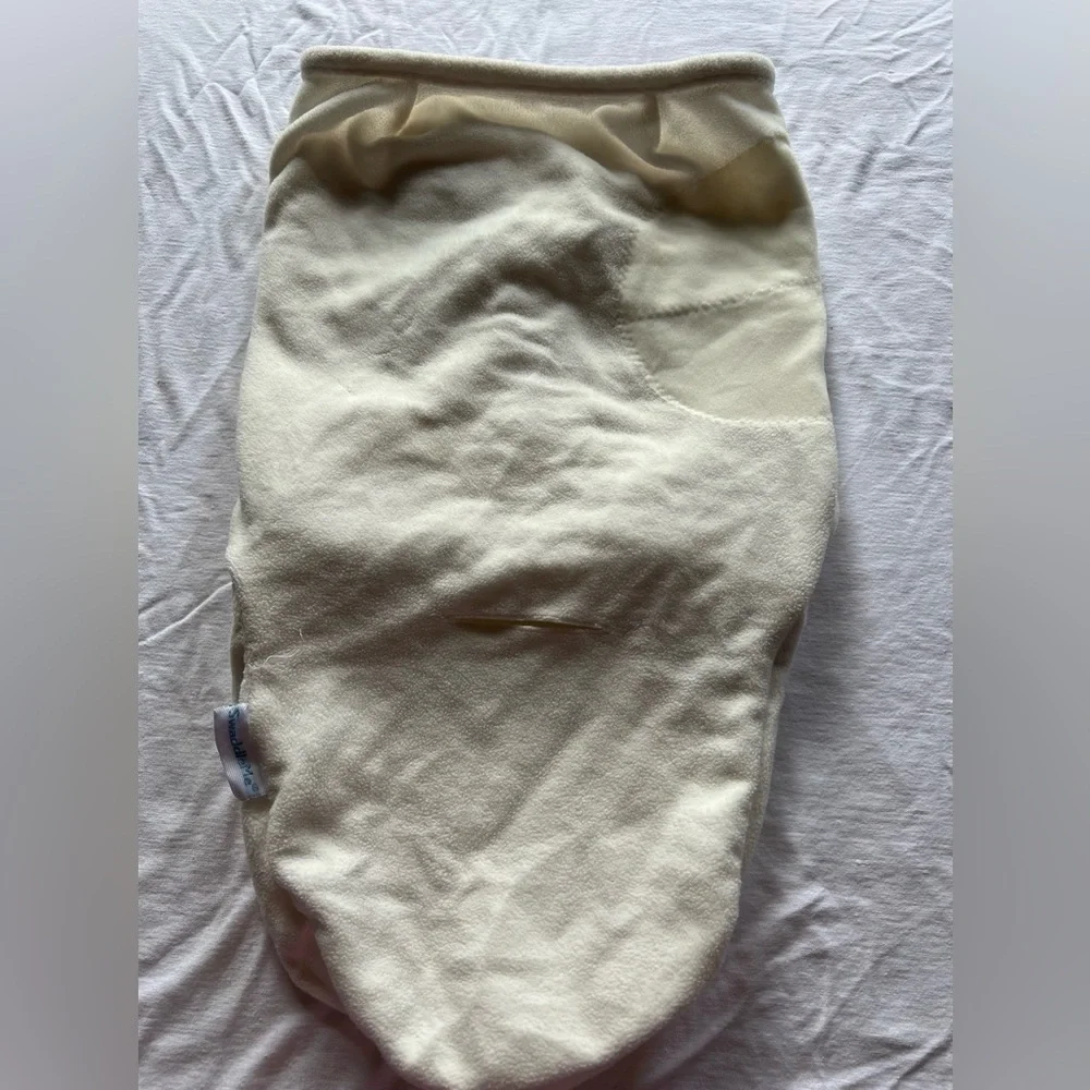 SwaddleMe Sack Boy or Girl Fleece Cream off white Baby